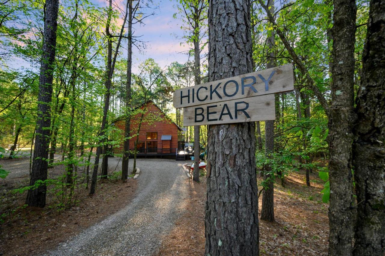 Hickory Bear - Cabin Surrounded By Pines, Sleeps 10, Hot Tub, Fire Pit, Arcade, Foosball Table & Deck Slide Broken Bow Ngoại thất bức ảnh